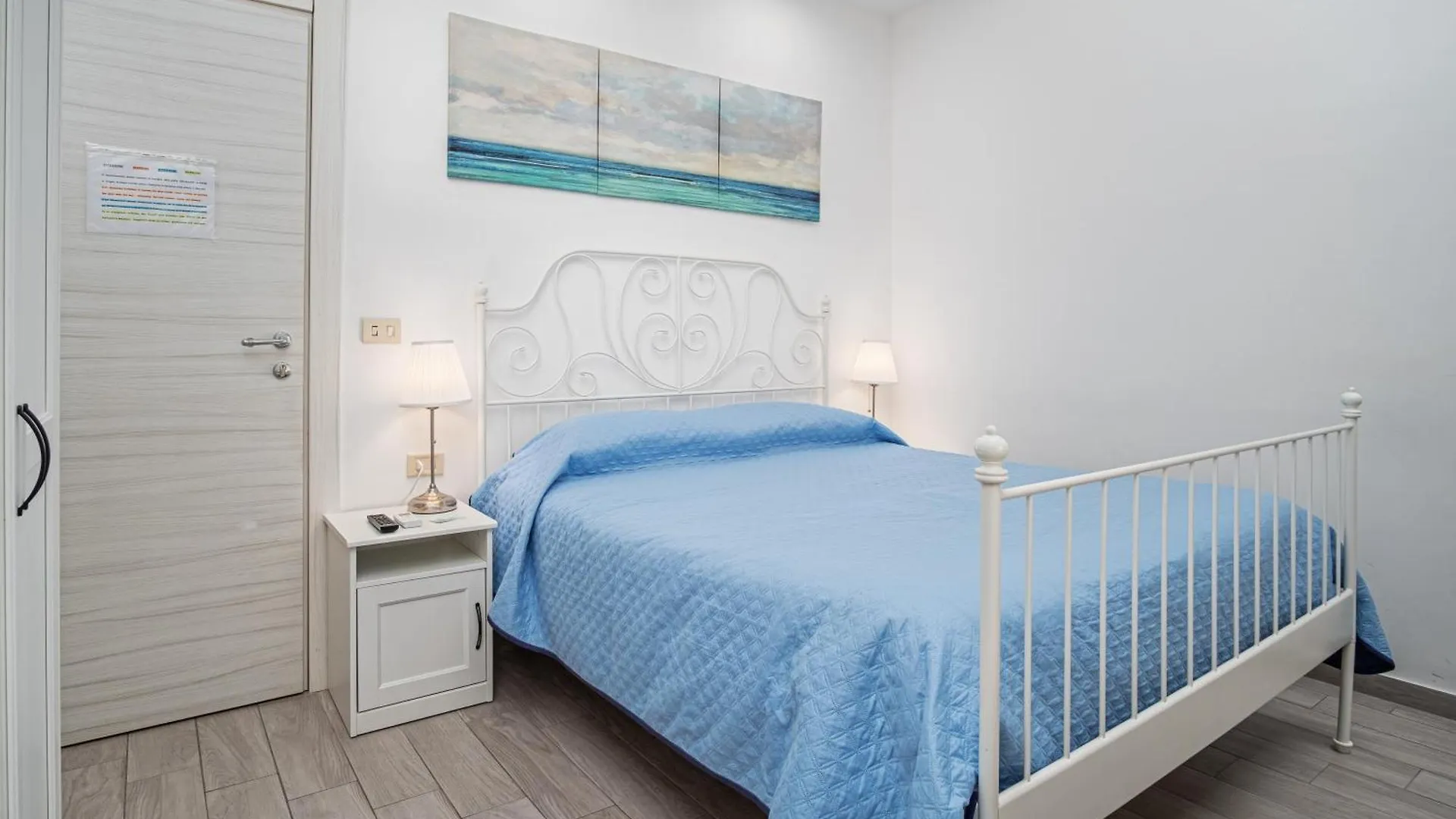 Garden House: Apartments And Rooms For Holidays Palermo
